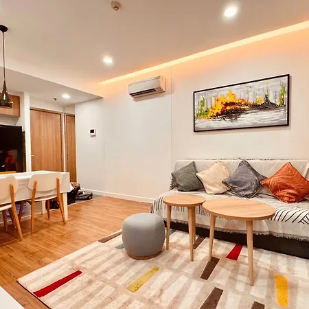 Super Cozy & Quiet Apartment, 1Br Republic Plaza
